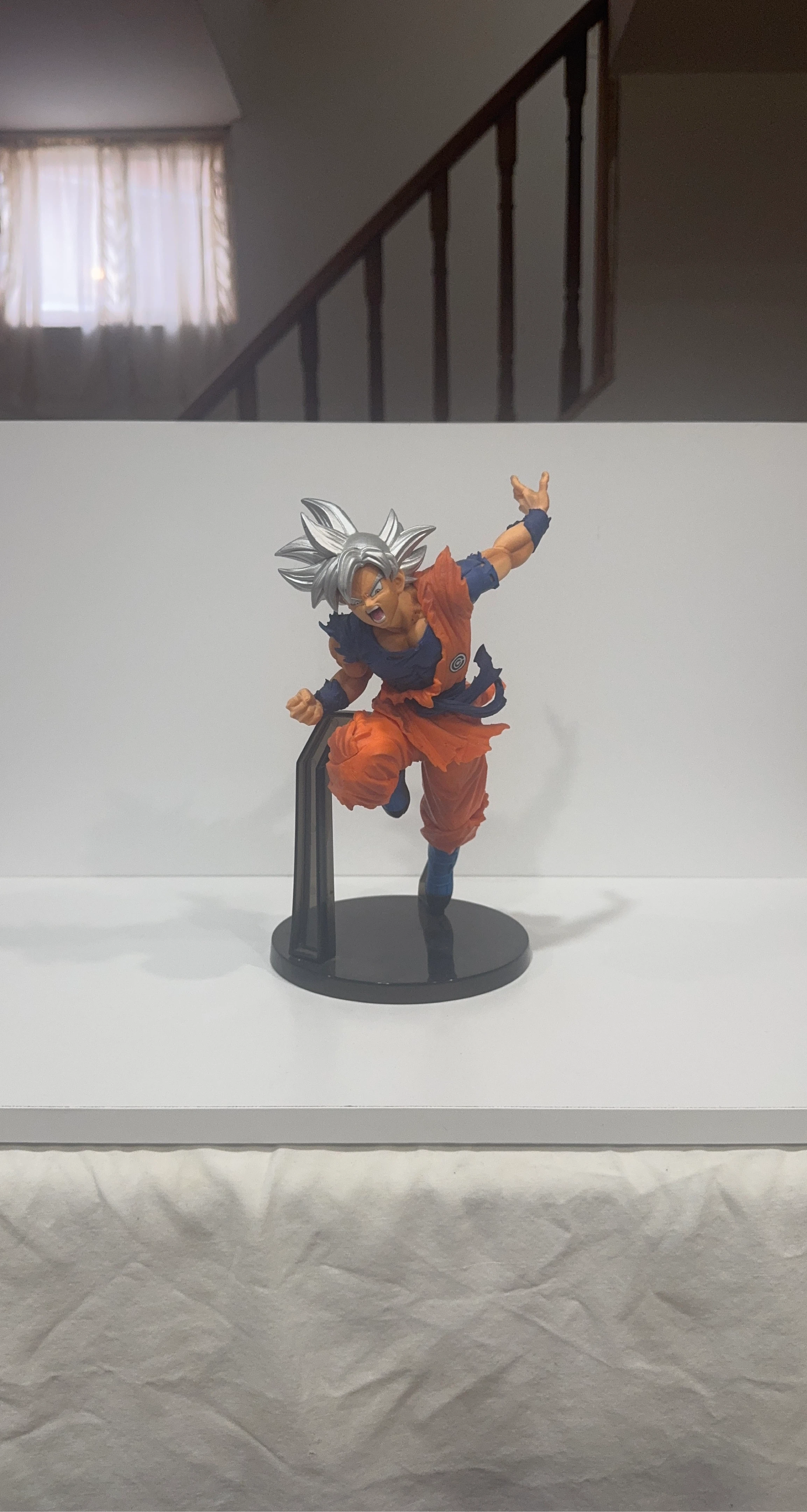 Dragon Ball Z Goku Ultra Instinct Figure