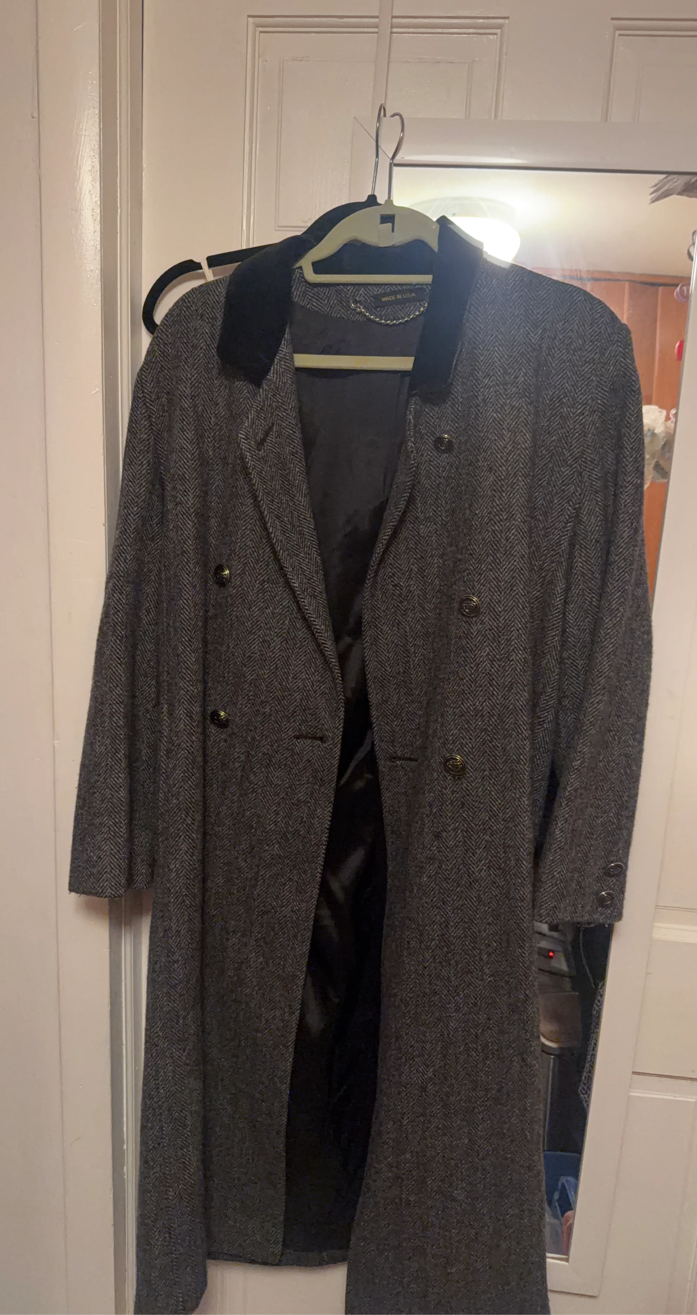 Men's Double-Breasted Herringbone Overcoat