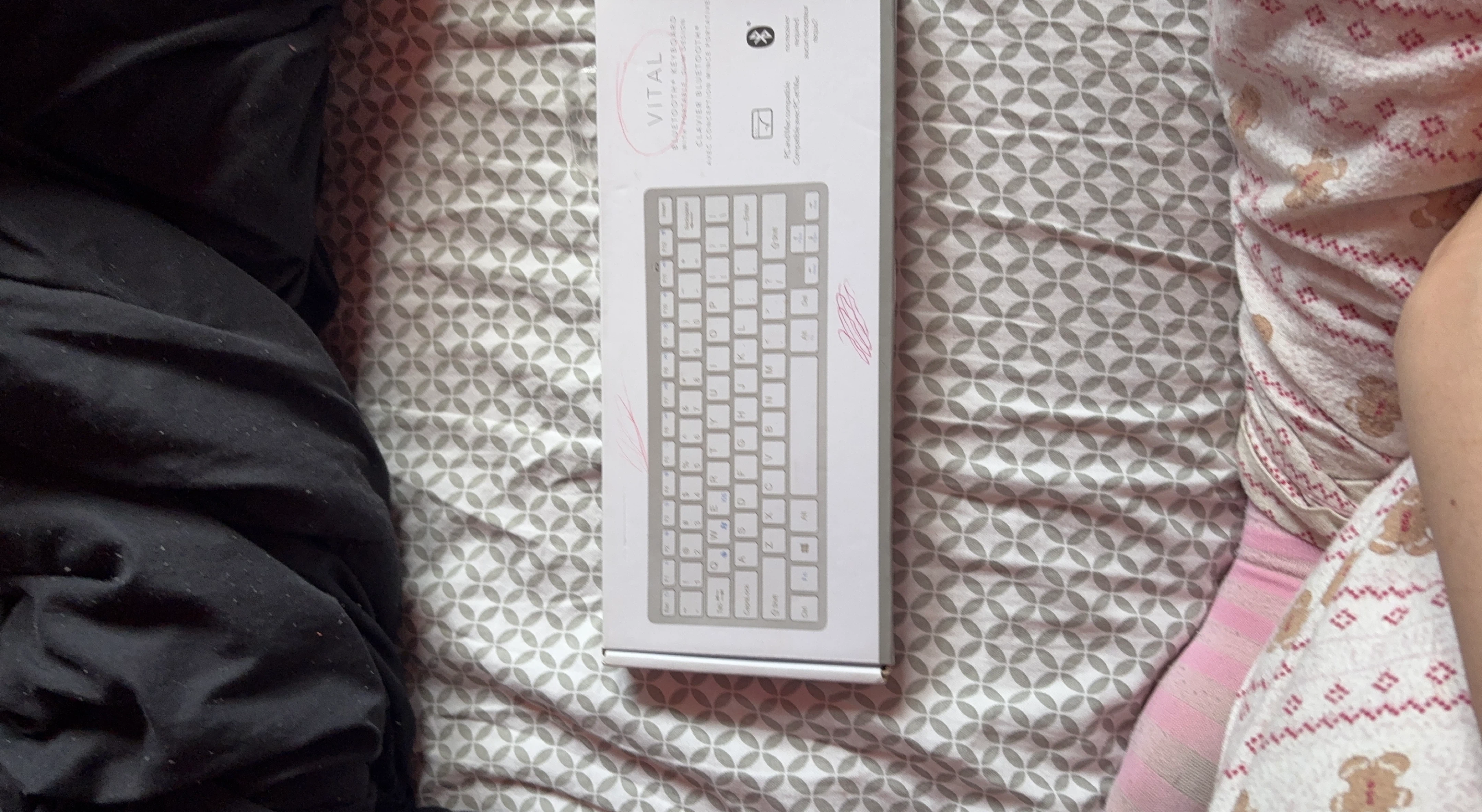 VITAL Bluetooth Keyboard