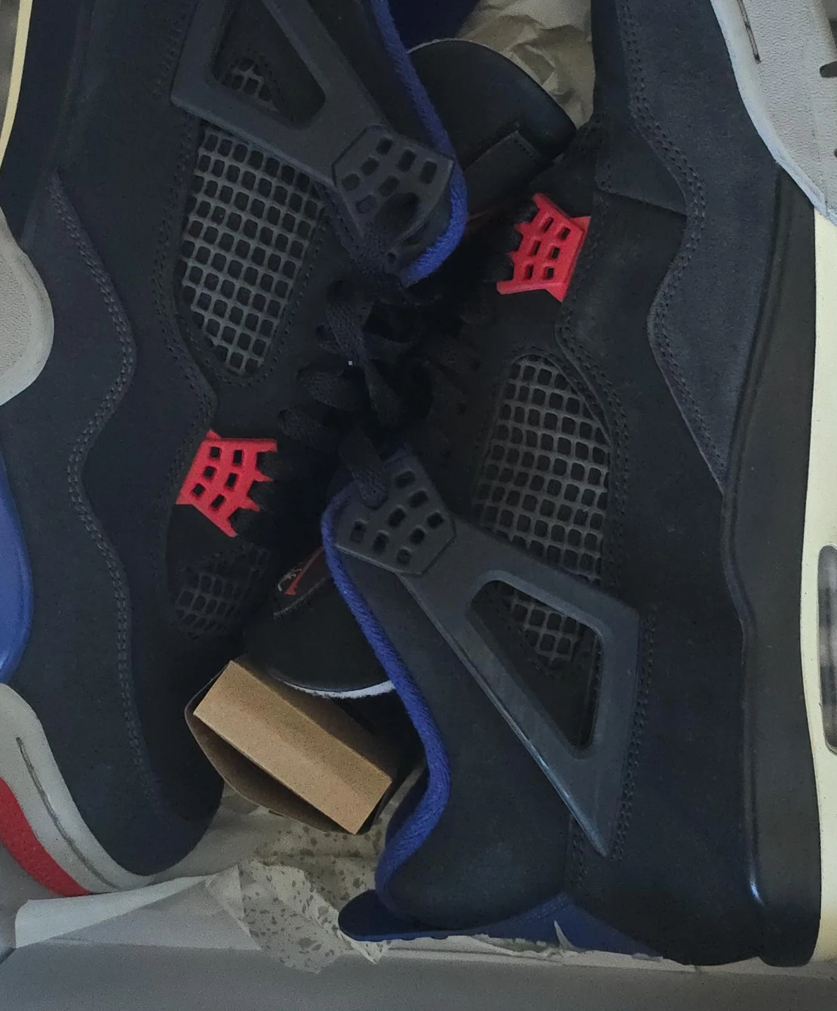 Air Jordan 4 Retro "Black Royal"