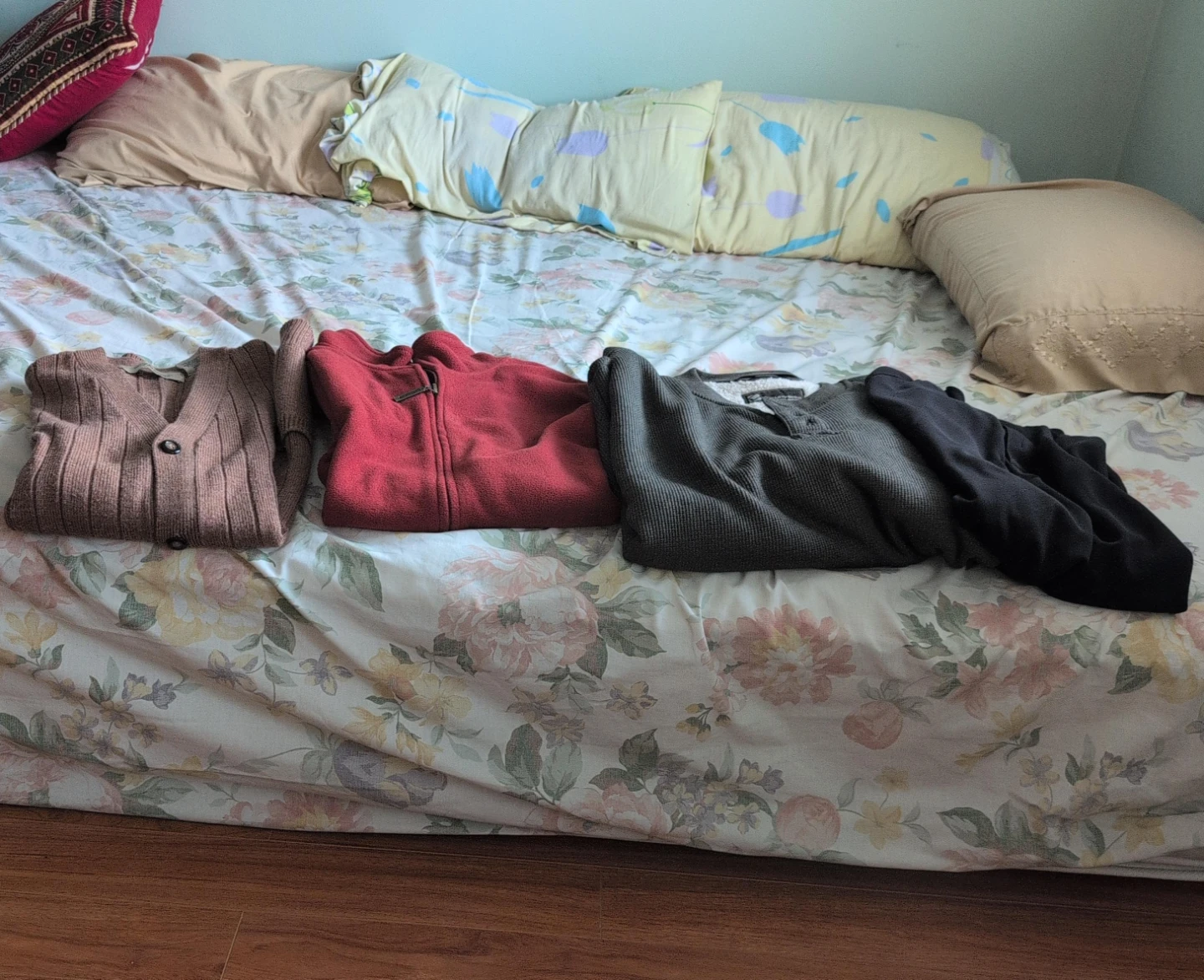 4 assorted sweaters