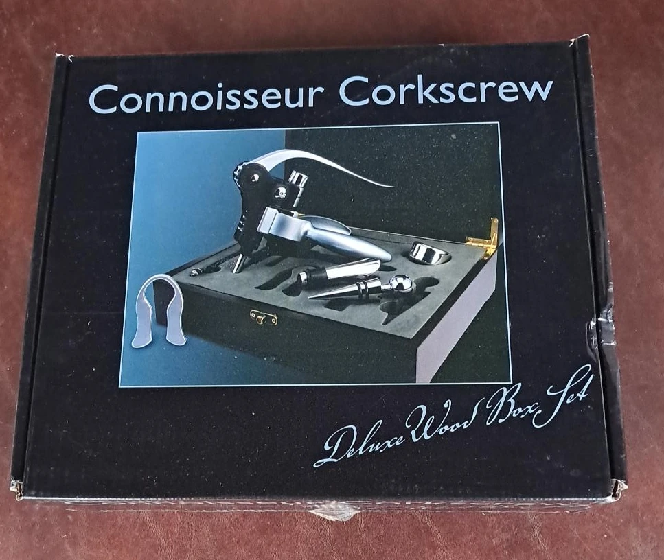 Connoisseur Deluxe Wood Box Set Corkscrew