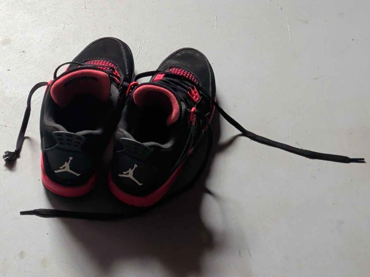 Air Jordan 4 "Bred"