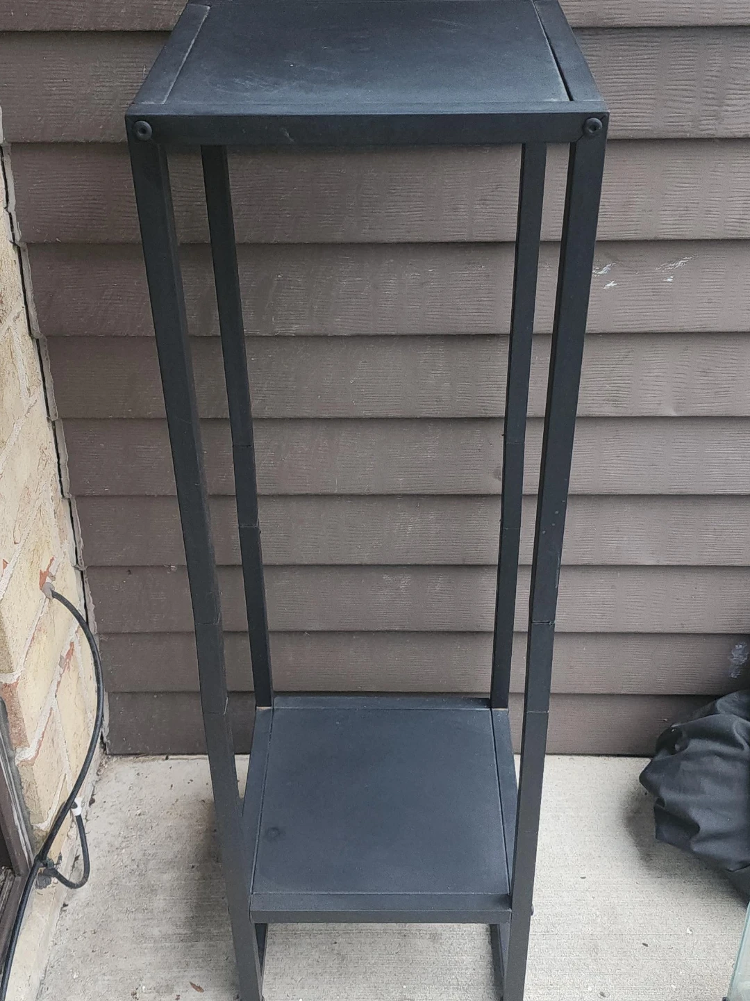 Black Metal Plant Stand
