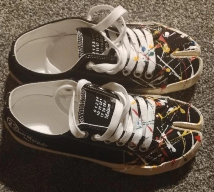 Maison Margiela Tabi Sneakers Black Paint Splatter - photo 2