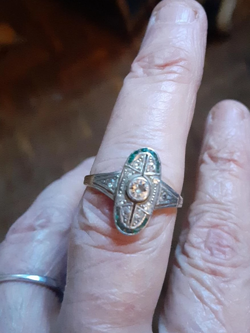 Art Deco Ring with Diamond and Emerald Accents