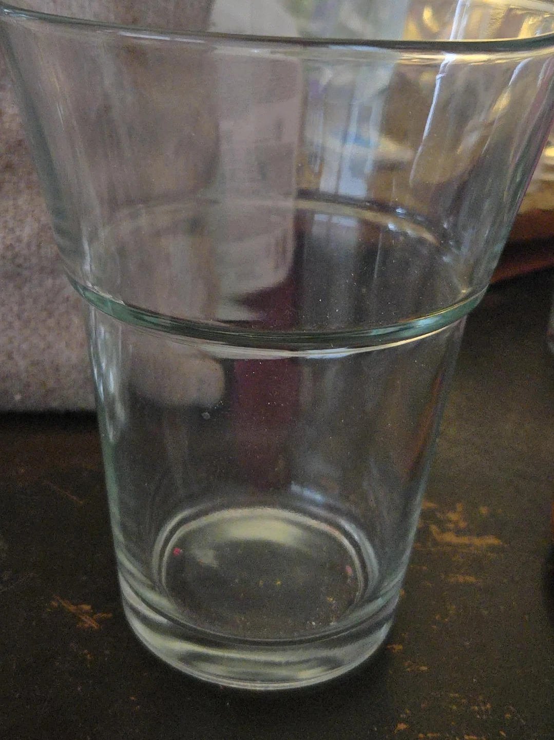 Glass vase