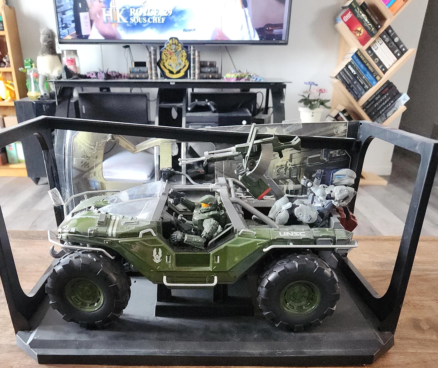 Halo Warthog Vehicle with Master Chief & Marines