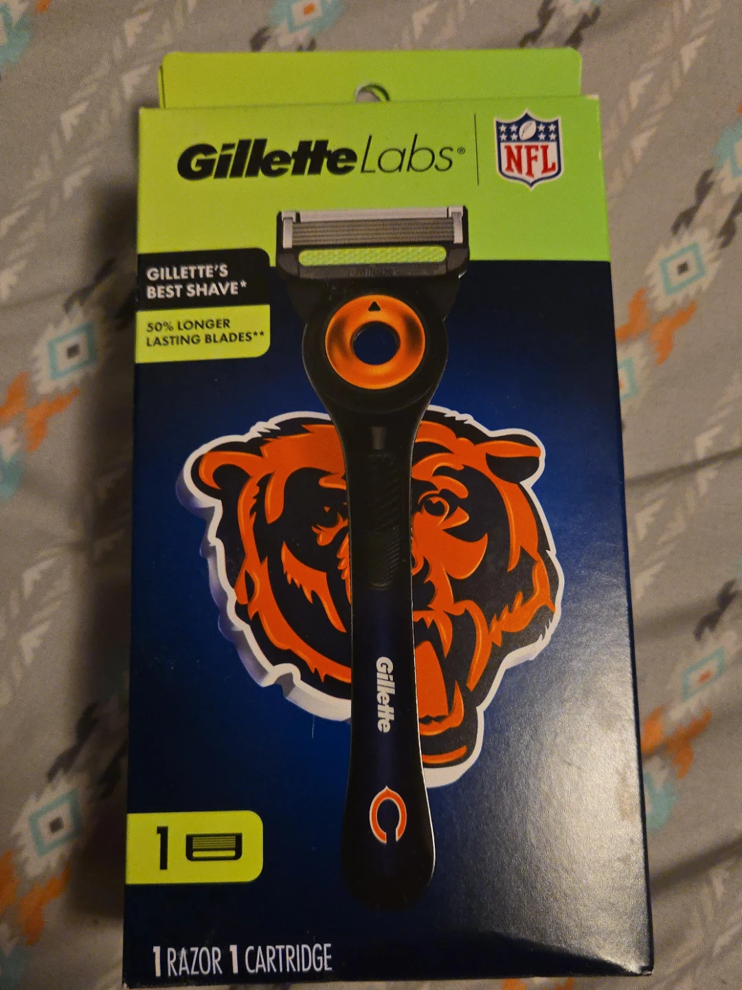 Gillette Labs NFL Chicago Bears Razor with 1 Cartridge
