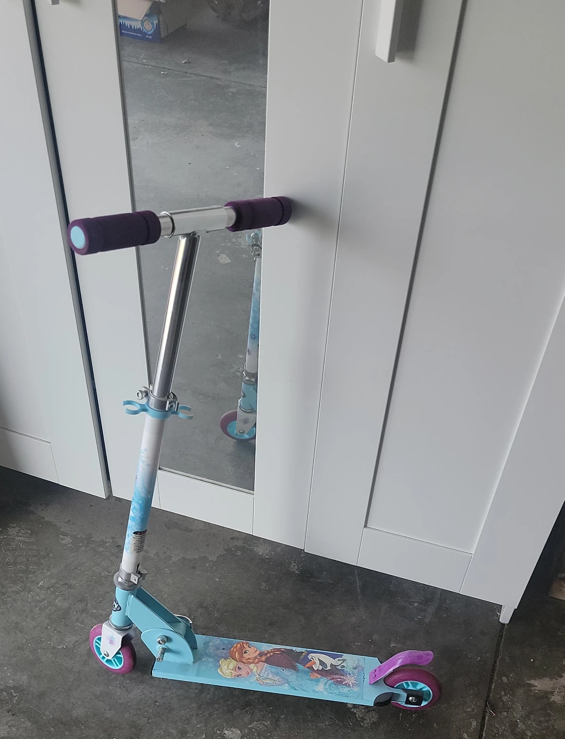 Frozen Kids Scooter