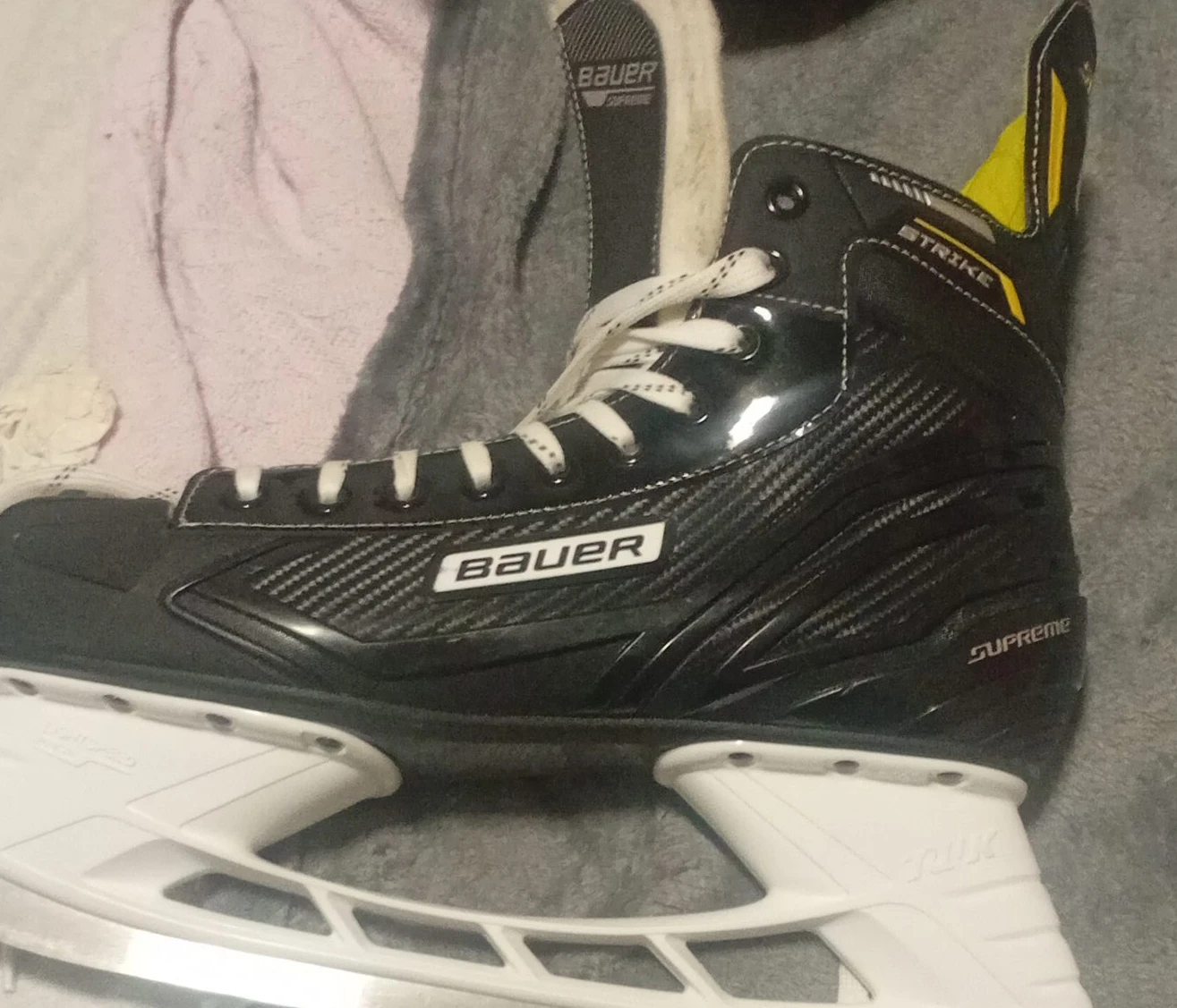 Bauer Supreme Hockey Skates