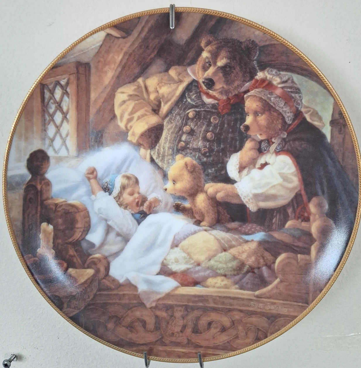 Collectible Decorative Plate - Bear Family Scene