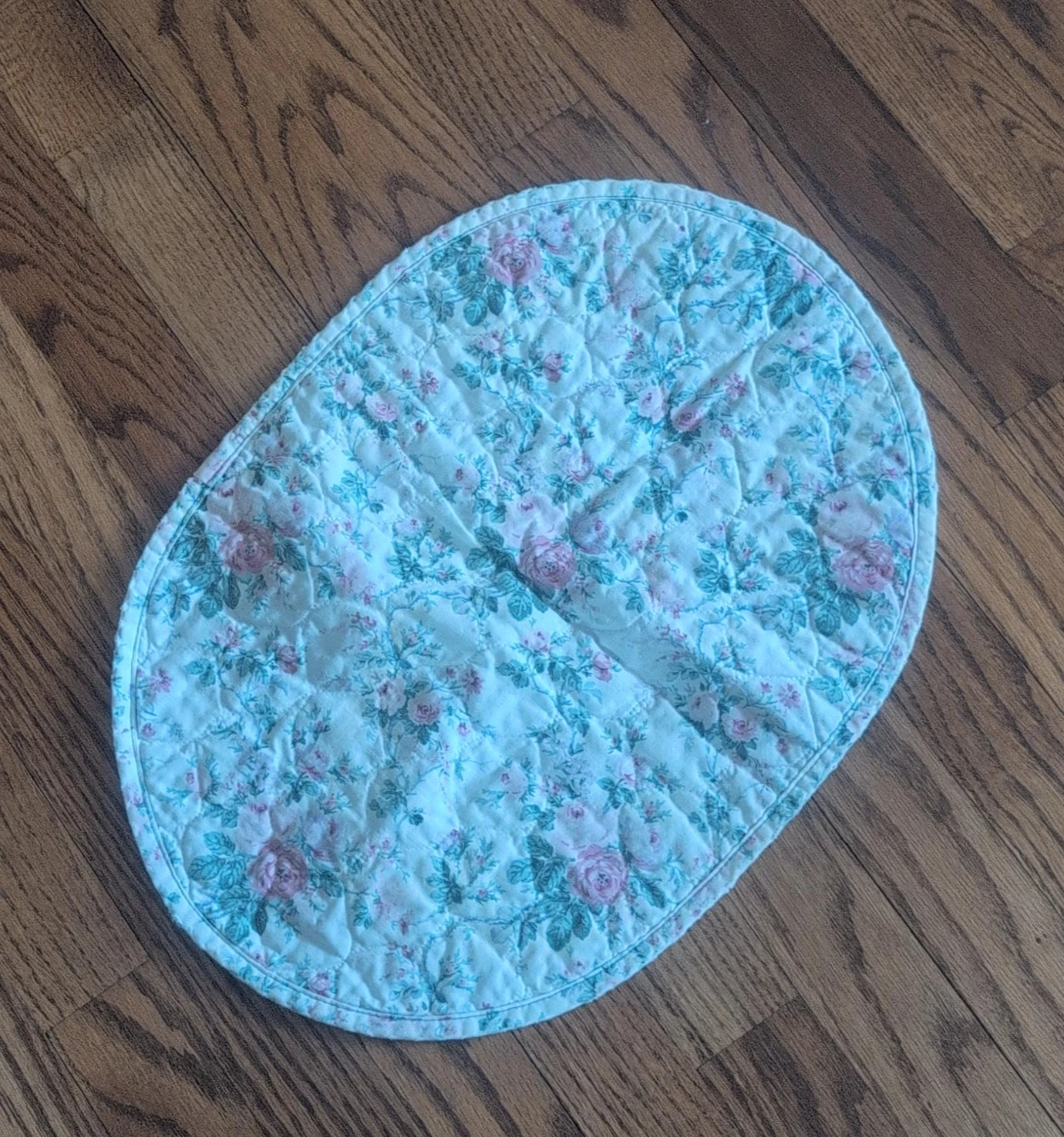 Oval Quilted Table Mat Floral Print