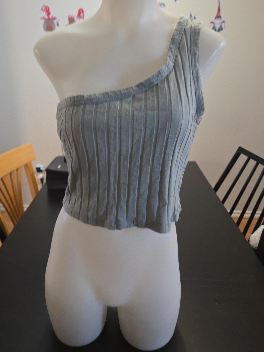 Grey One-Shoulder Ribbed Crop Top