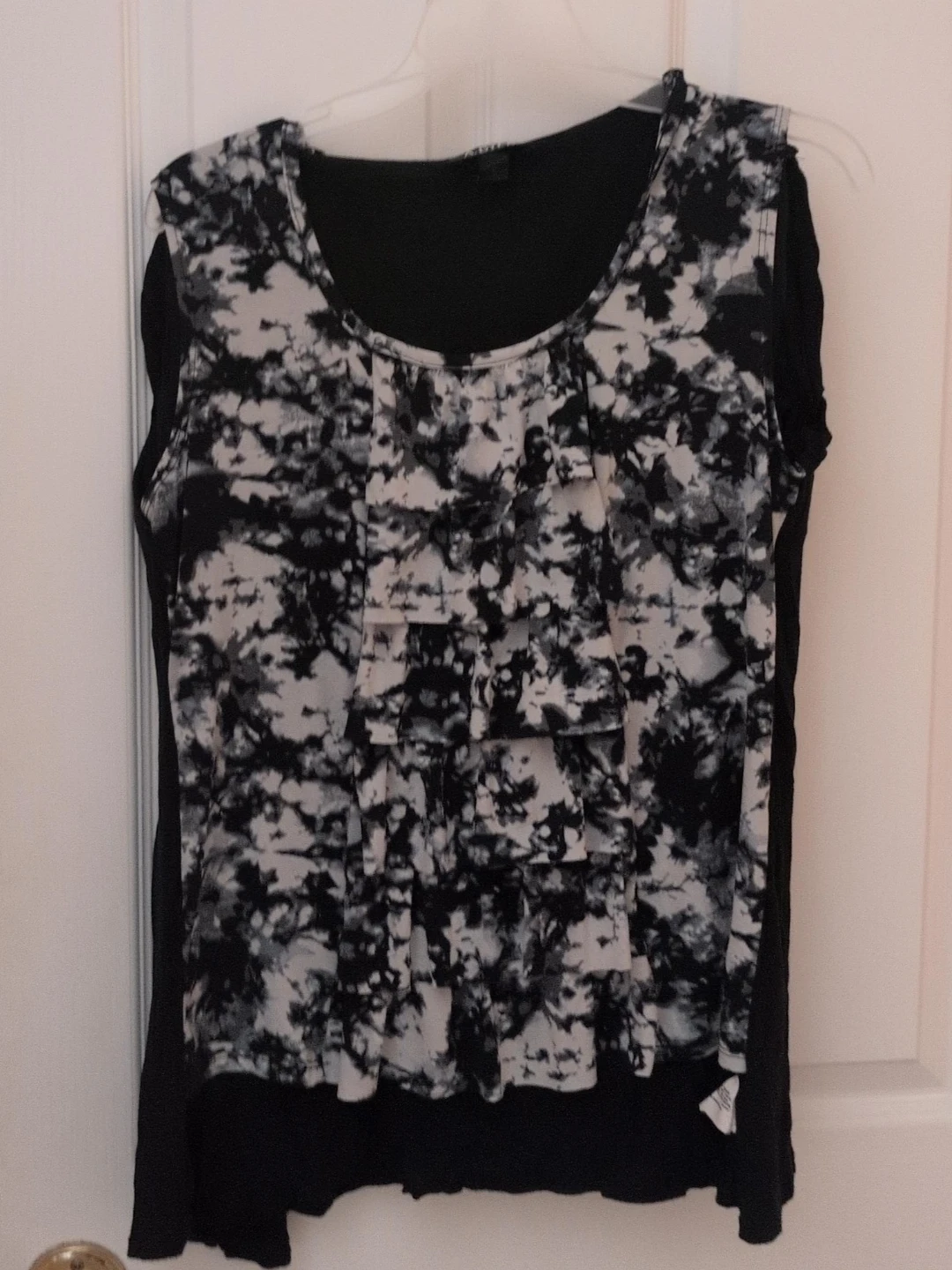 Women's Black and White Ruffled Top