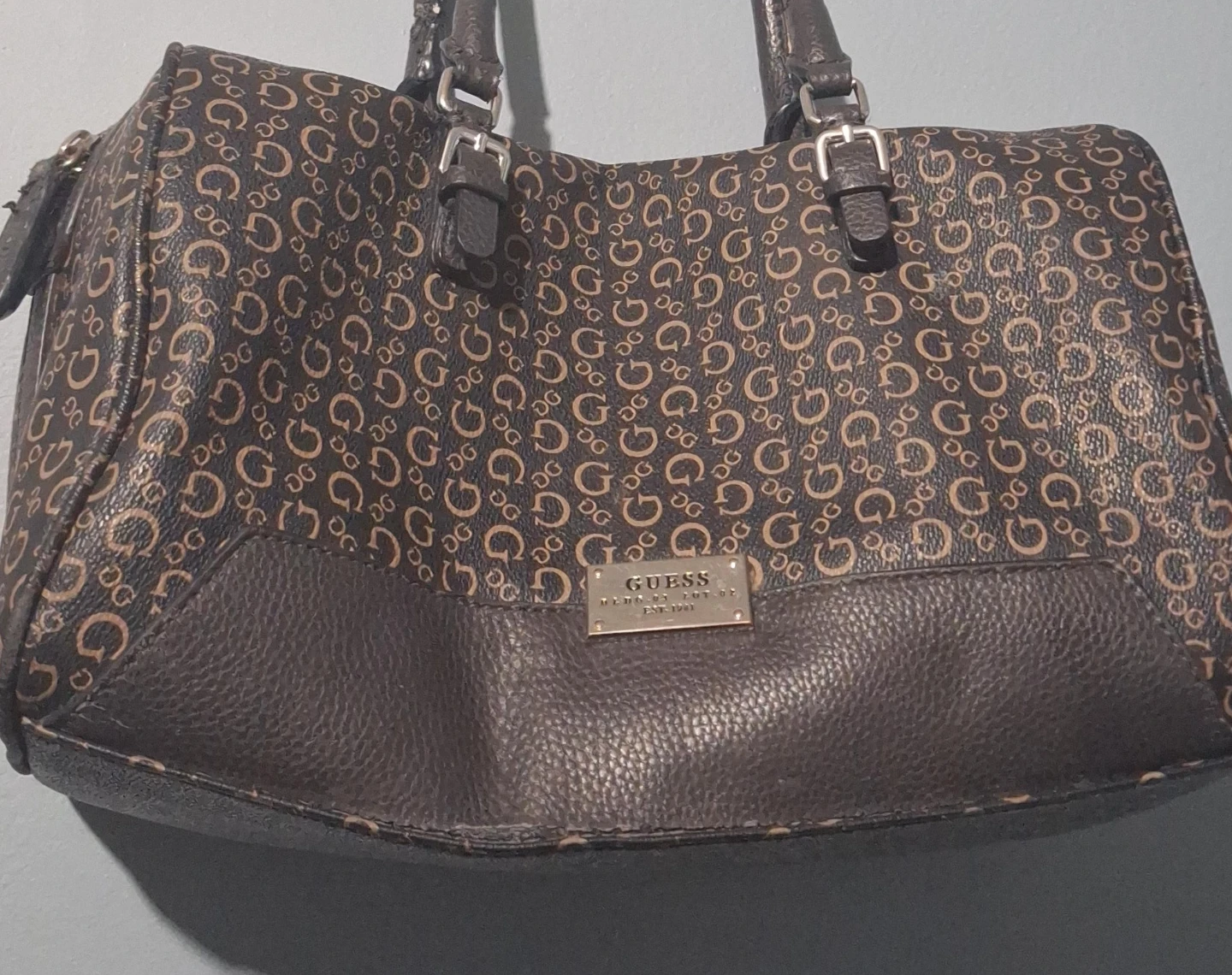Guess Signature Print Tote Bag