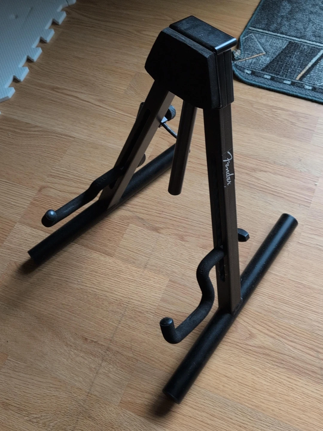 Fender Black A-Frame Guitar Stand