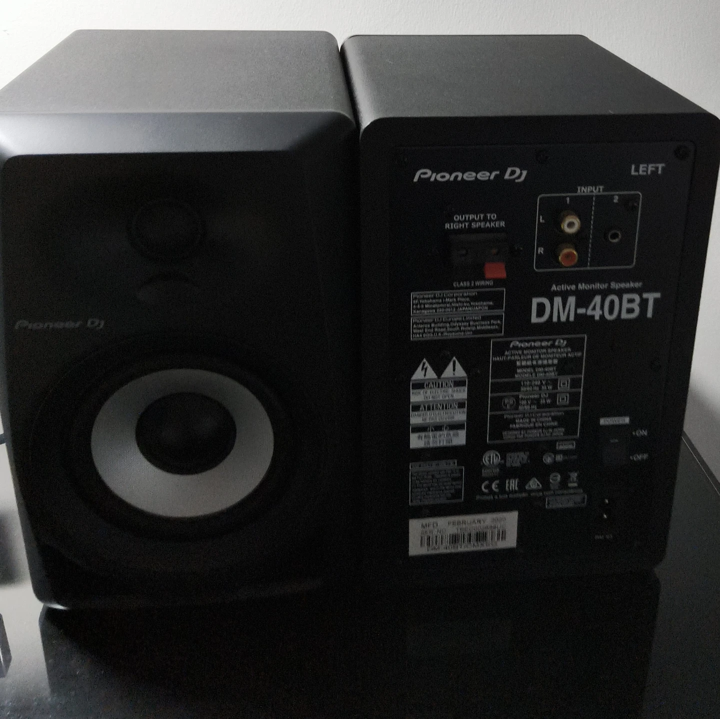 Pioneer DJ DM-40BT Active Monitor Speakers