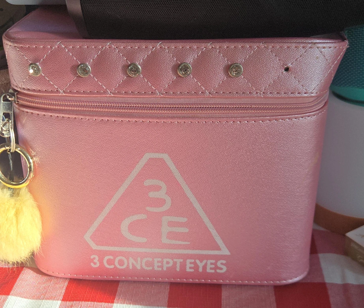 3 Concept Eyes Pink Cosmetic Bag