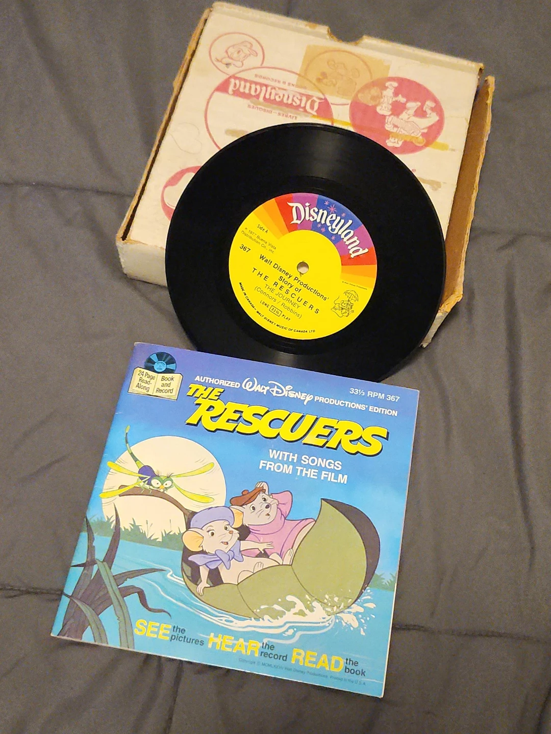 Walt Disney Productions The Rescuers Story Book and Record