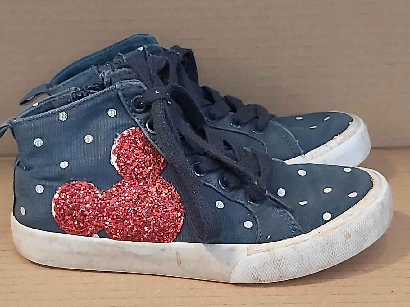 Disney Minnie Mouse High-Top Sneakers - Size 11 Kids