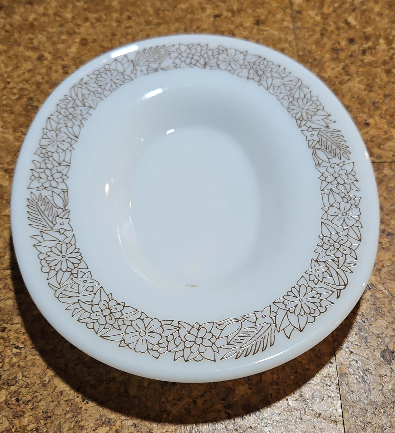 Pyrex White Floral Rimmed Bowl