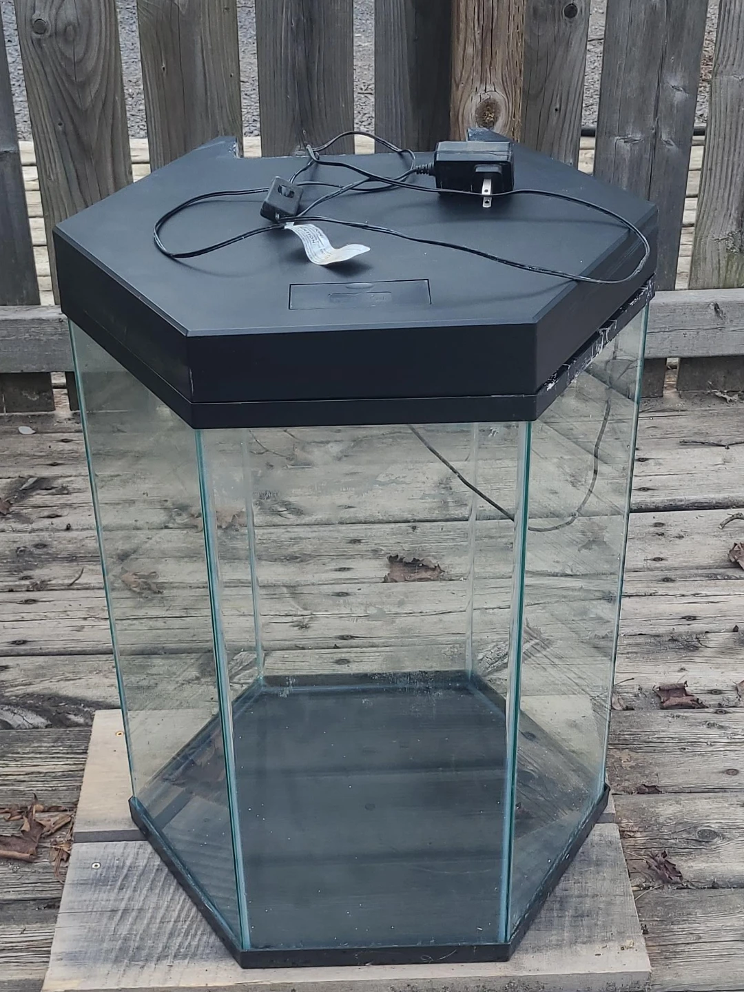 Hexagonal Glass Aquarium Tank with Lid and light