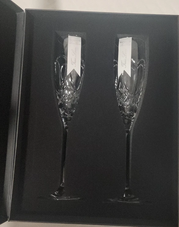 Waterford True Love Lead Crystal Flute Glasses (Set of 2) 🌱