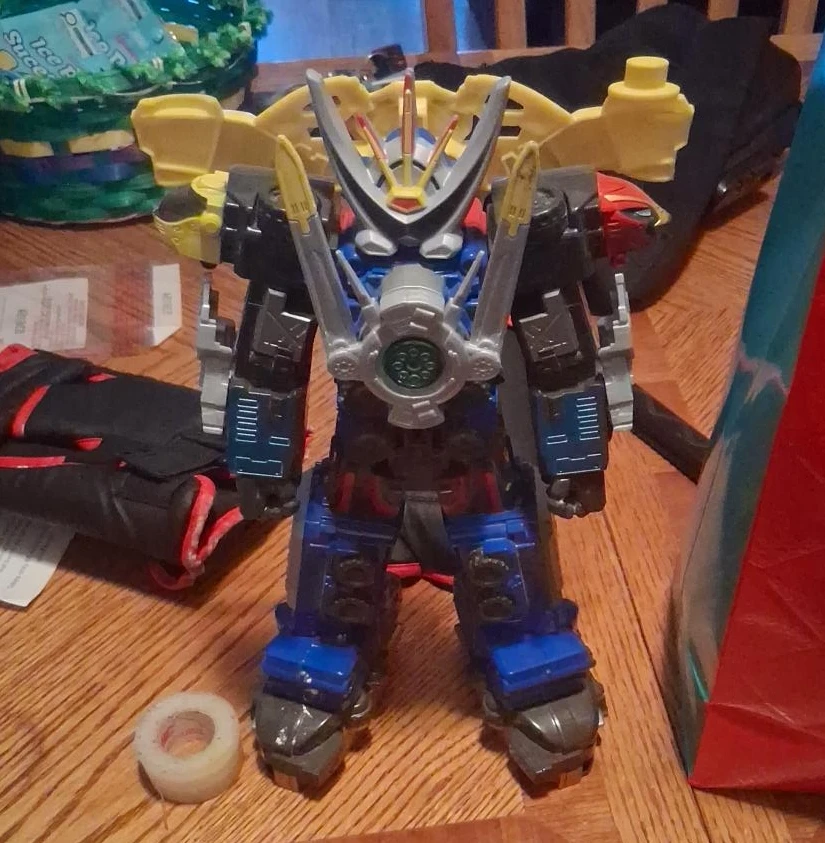 Transformable Robot Toy
