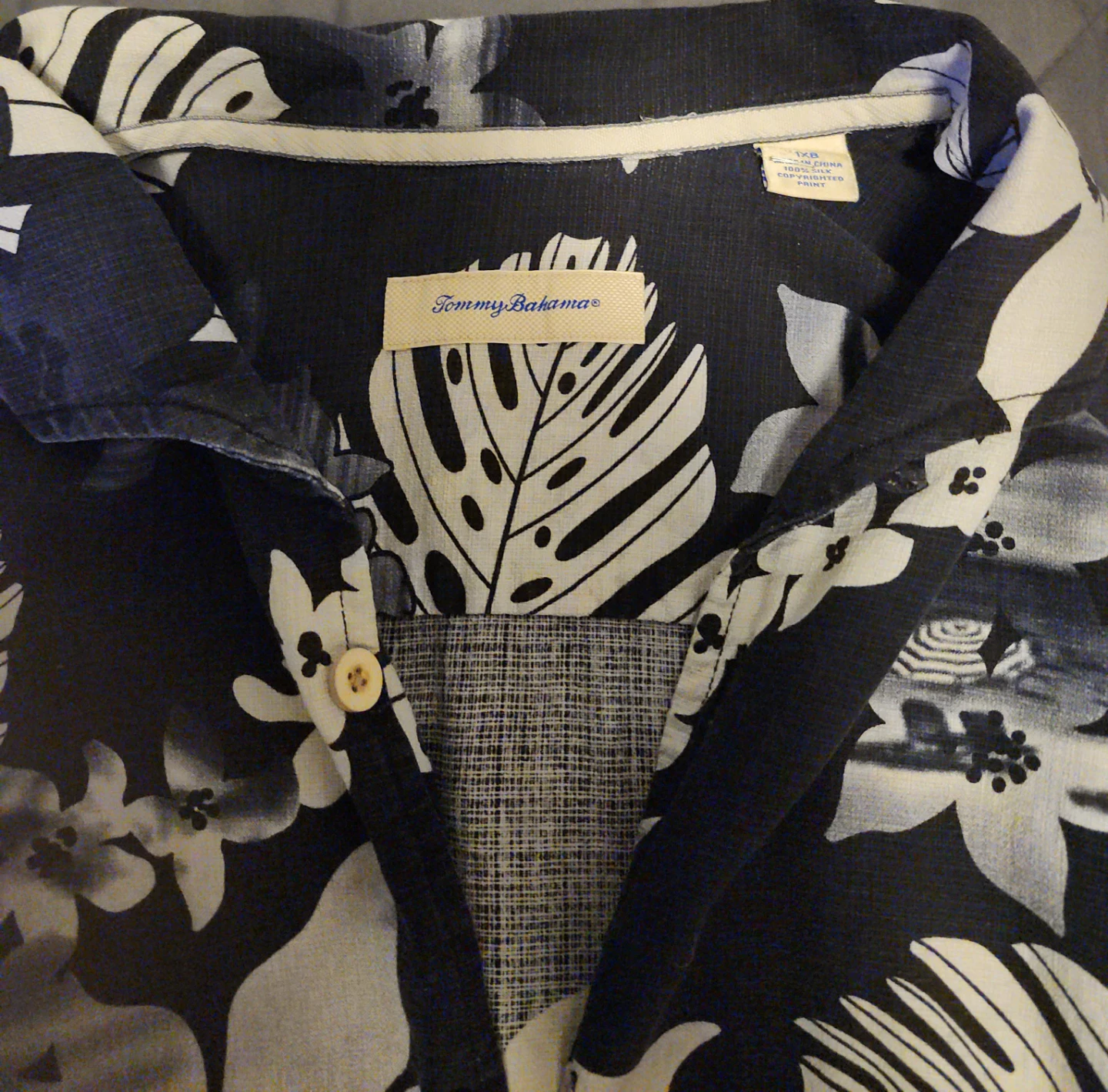 Tommy Bahama Men's Short Sleeve Floral Shirt XLB - photo 2