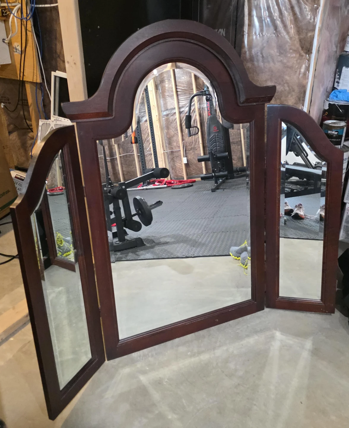 Wooden Tri-Fold Dresser Mirror