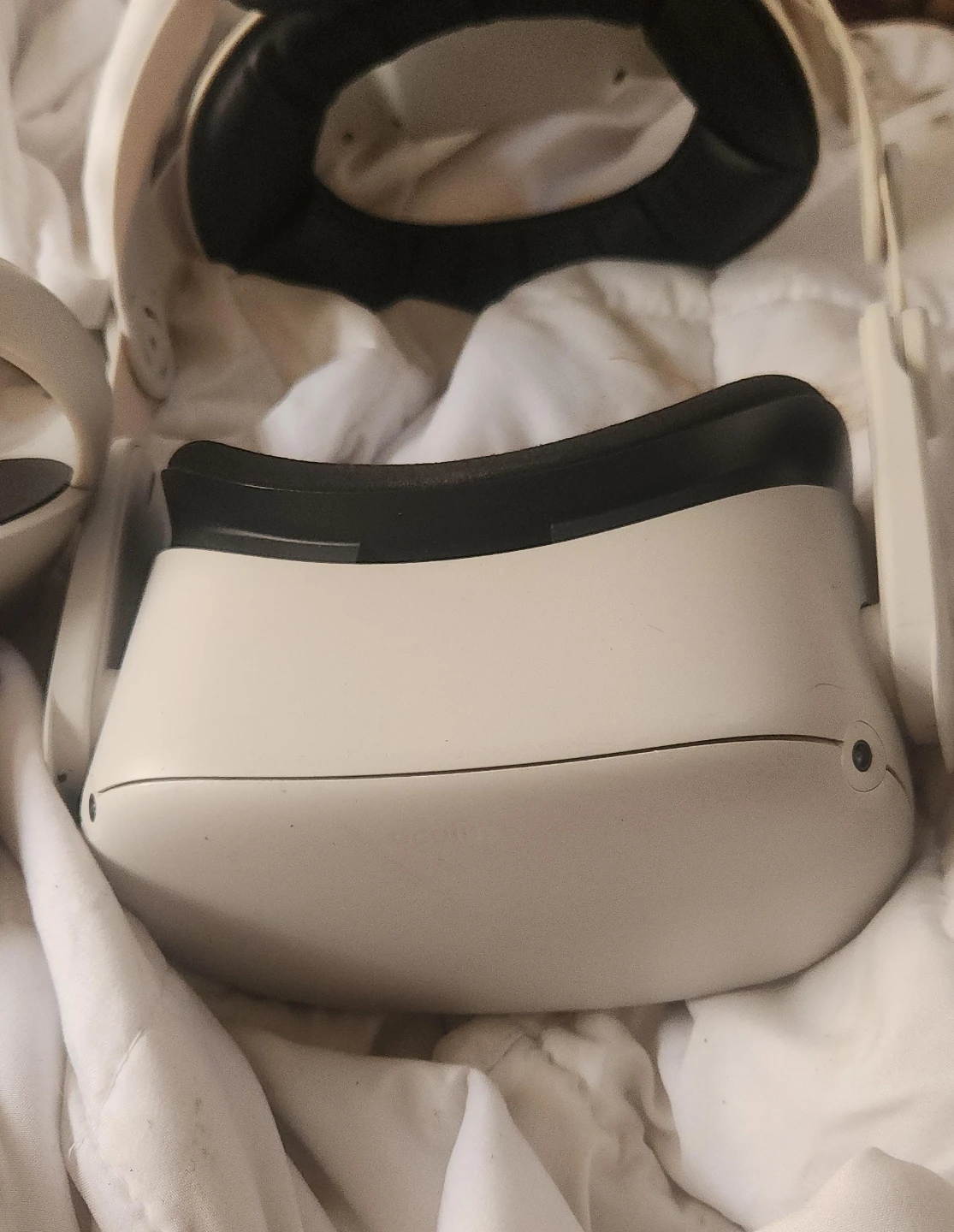 Oculus Quest 2 Virtual Reality Headset