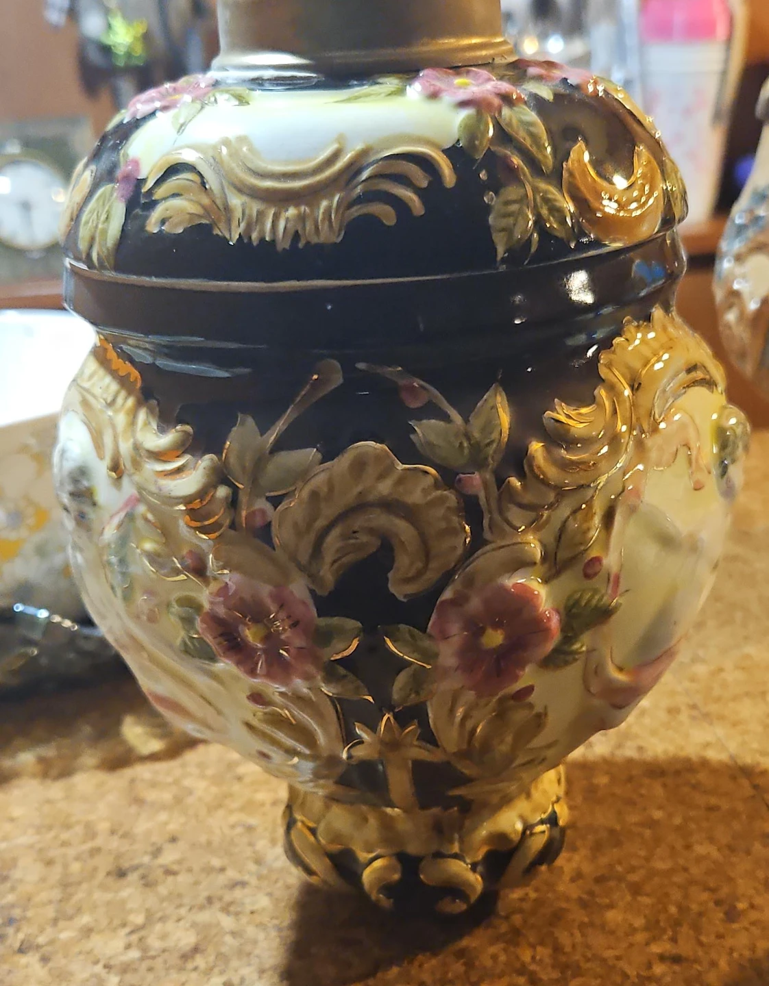 Decorative Ceramic Urn with Lid
