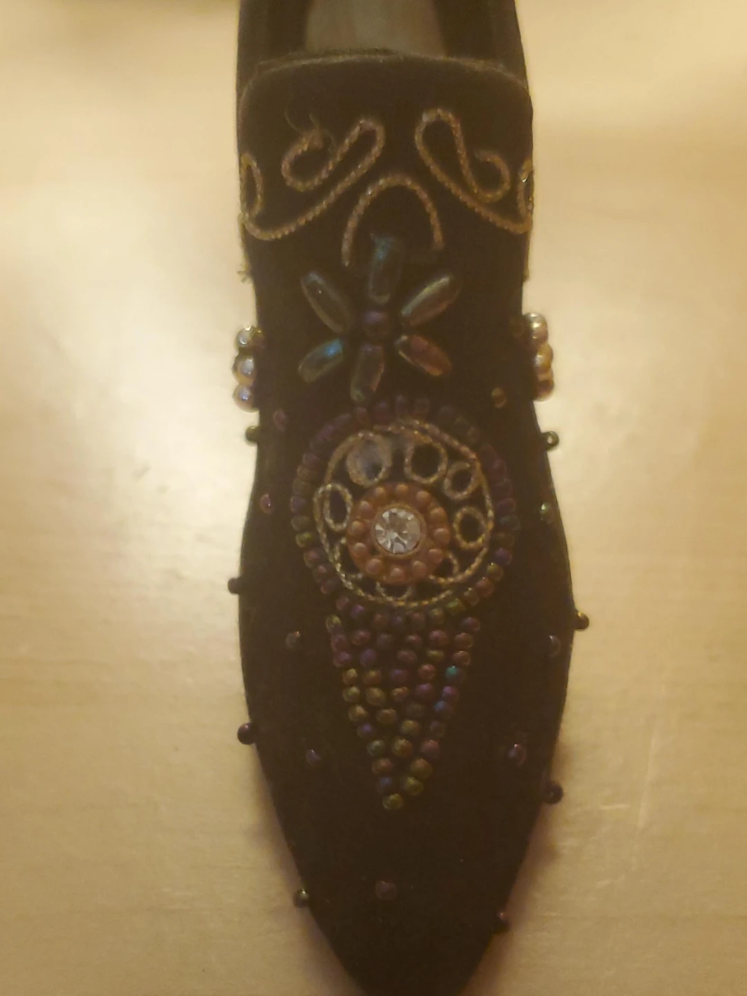Popular Imports "Putting On The Ritz" Decorative Shoe - photo 2