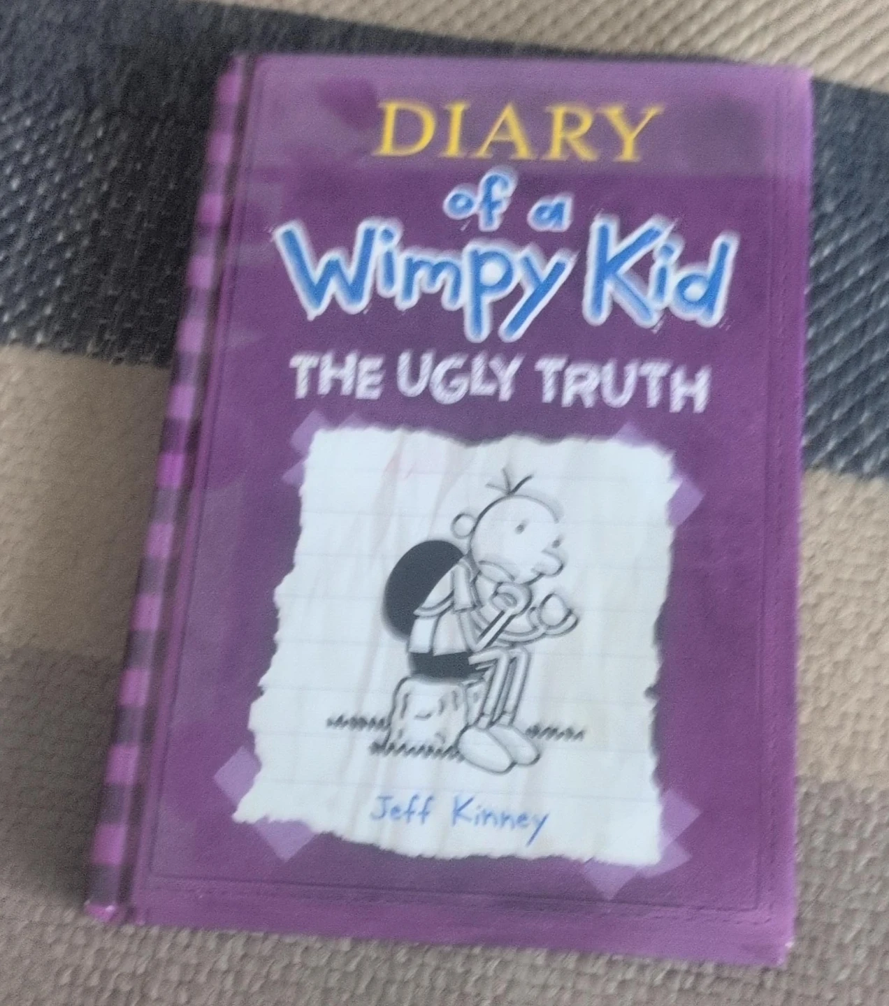 Diary of a Wimpy Kid: The Ugly Truth Book