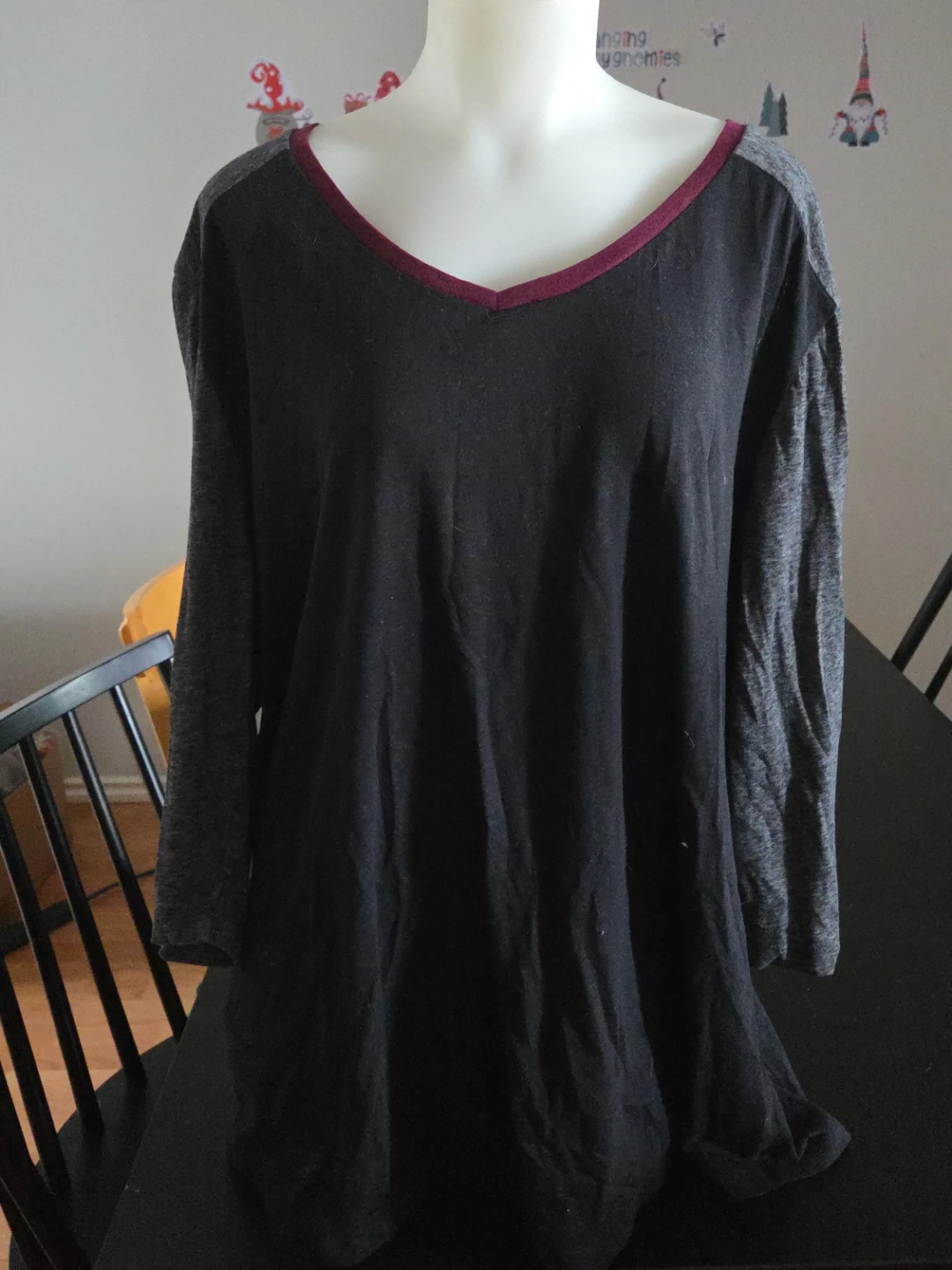 Women's Dark Grey V-Neck Long Sleeve Top