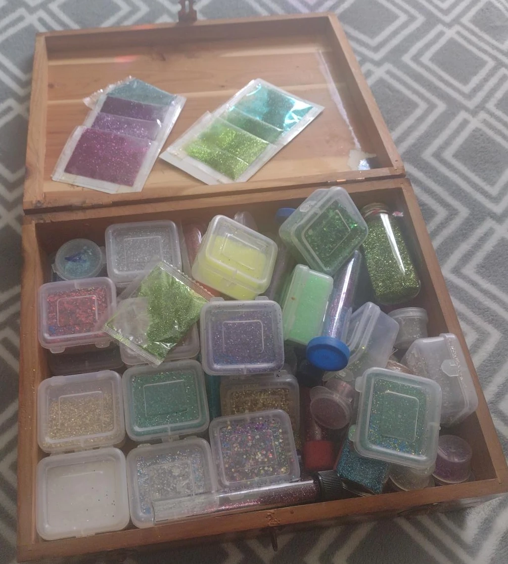 Assorted Glitter Collection with Wooden Box