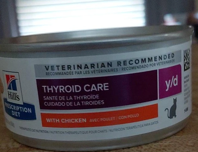 Hill's Prescription Diet y/d Thyroid Care with Chicken Cat Food