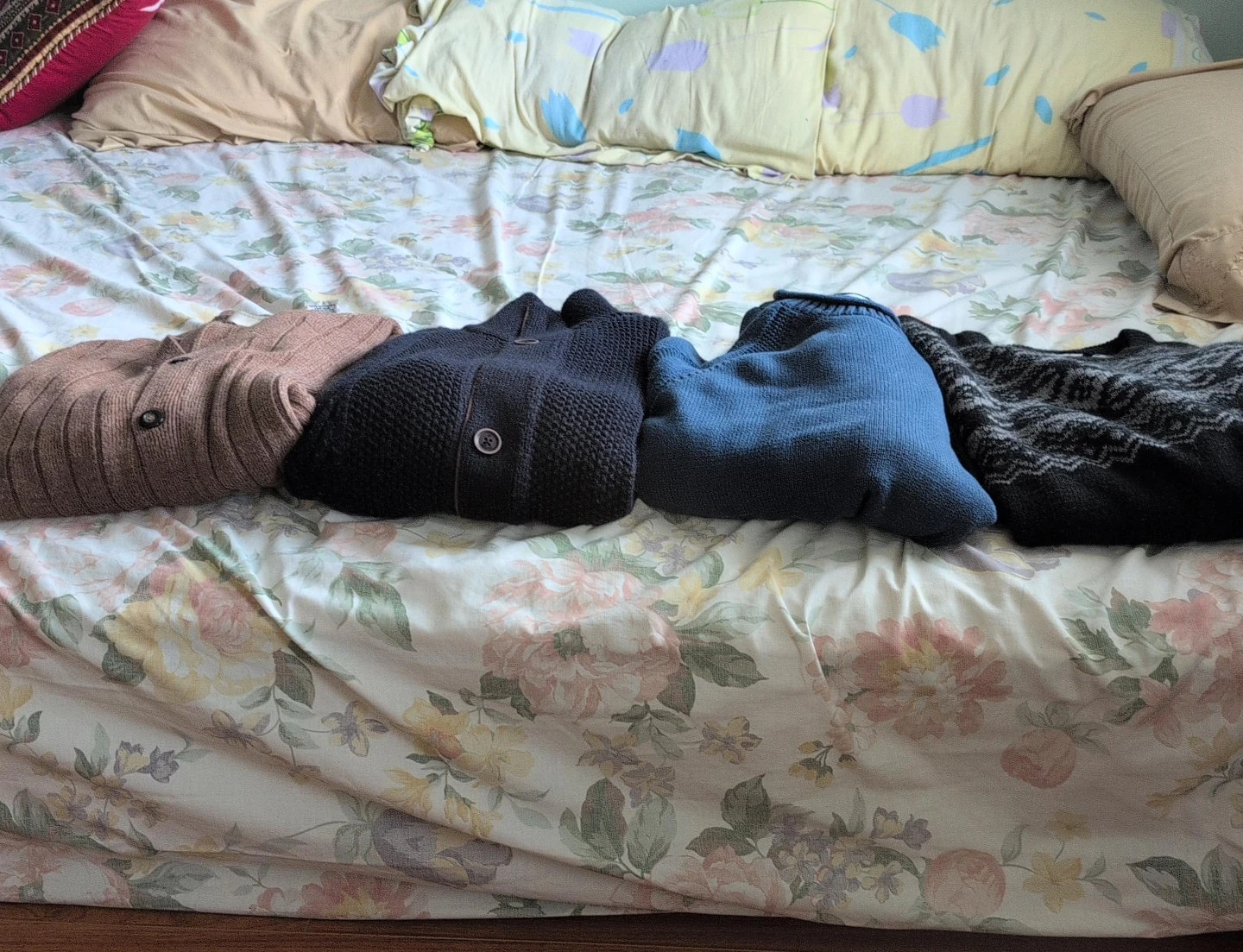 Set of 4 Men's Cardigans