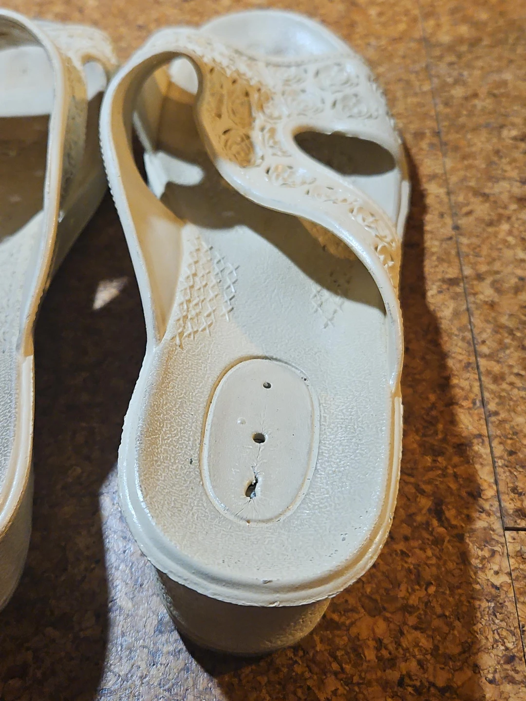 Cream Floral Slides - Size XL