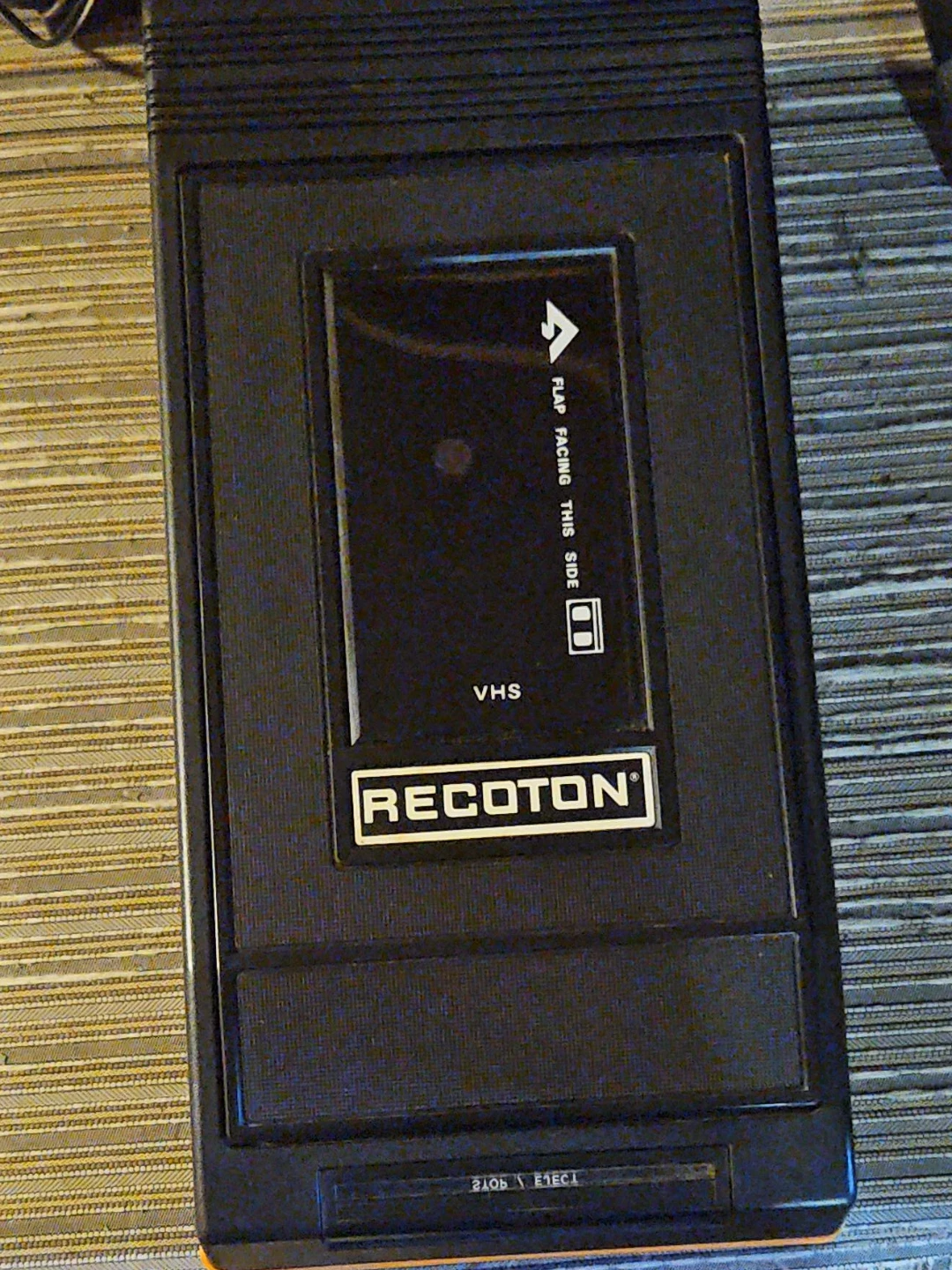 Recoton VHS Rewinder
