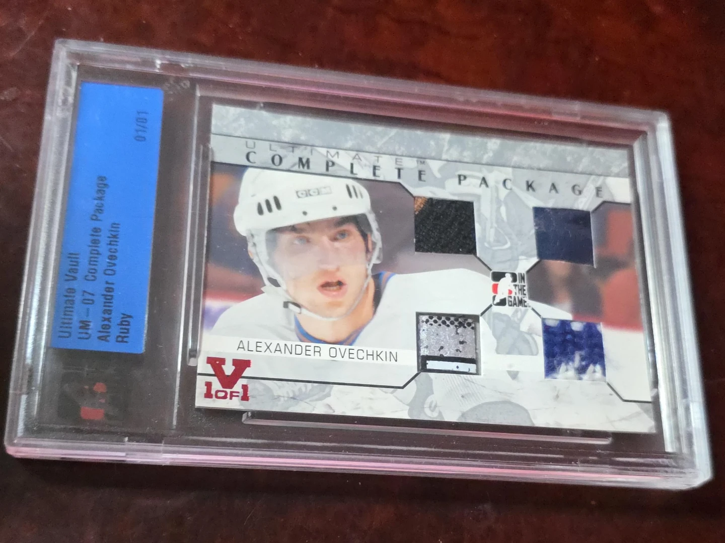Alexander Ovechkin UM-07 Complete Package Ruby Hockey Card