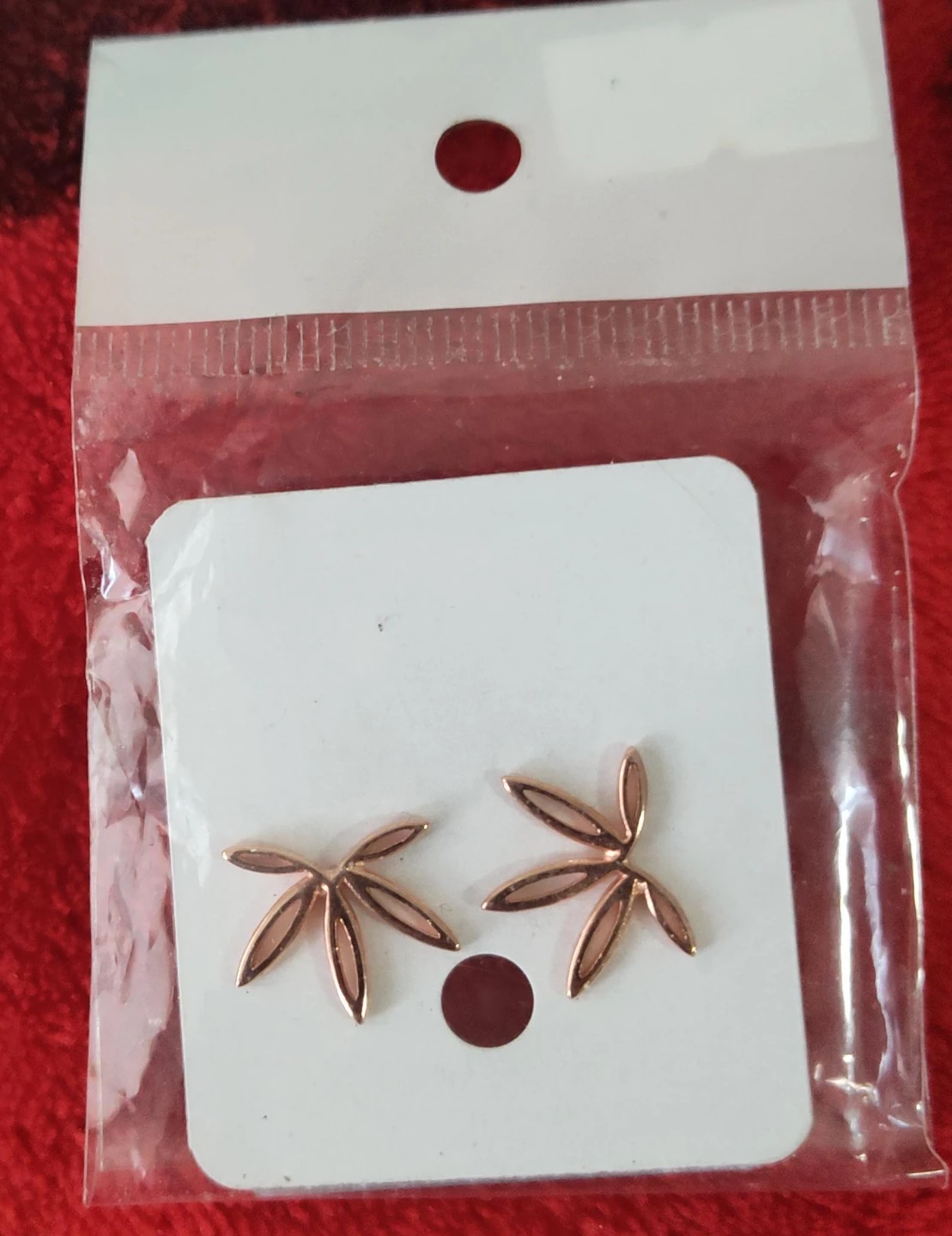 Rose Gold Leaf Stud Earrings🌱
