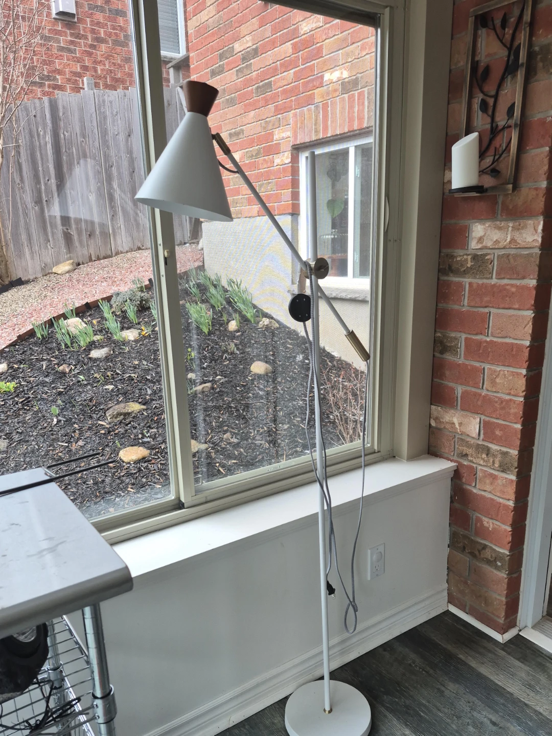 Modern Floor Lamp - White & Wood Accent