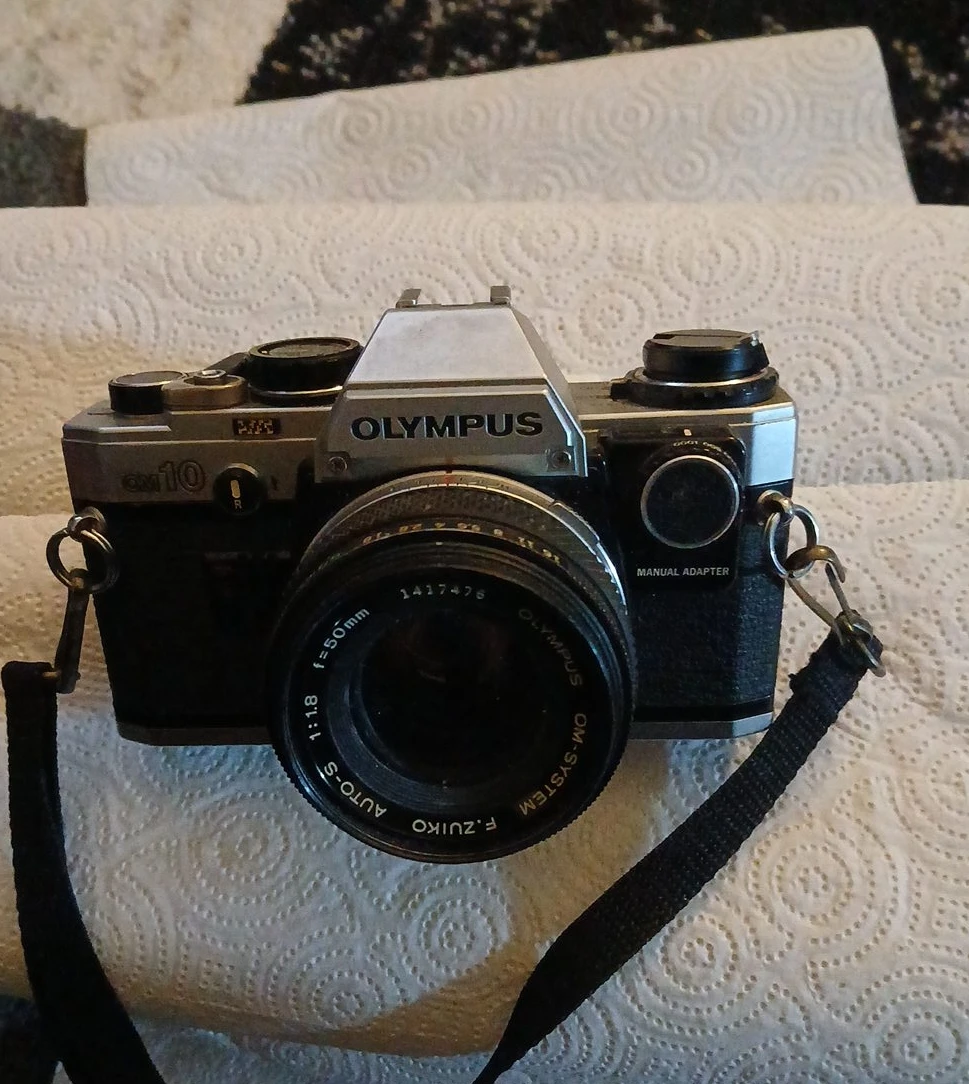 Olympus OM-10 SLR Film Camera with F. Zuiko 50mm f/1.8 Lens