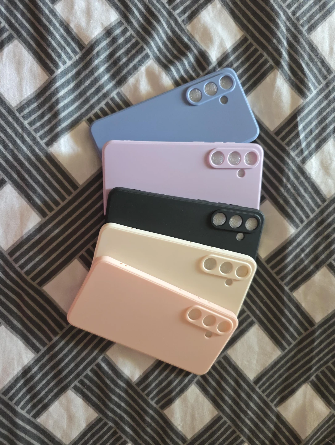 Lot of 5 Silicone Phone Cases - Assorted Colours
