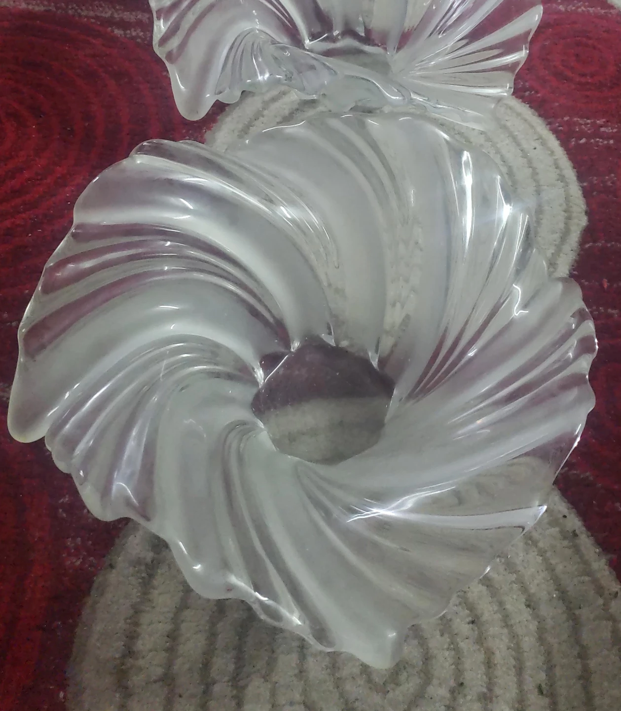 Glass Swirl Bowl