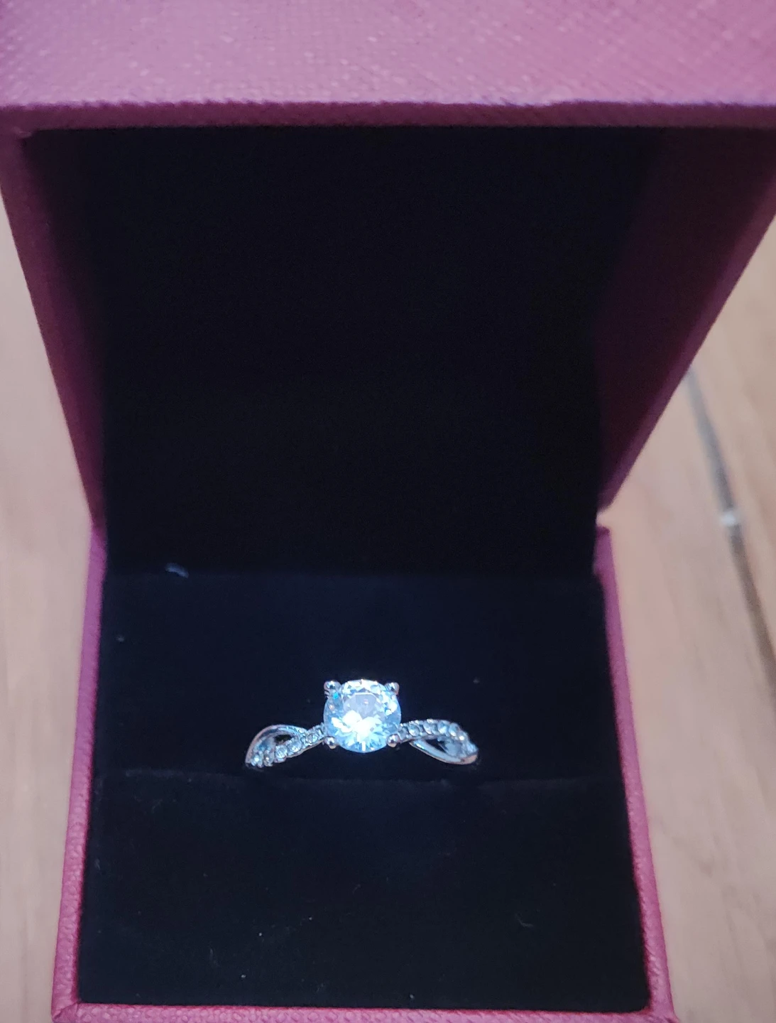 Genuine Moissanite 3ct ring with GRA Certificate Size 6.5 Boxed. - photo 3