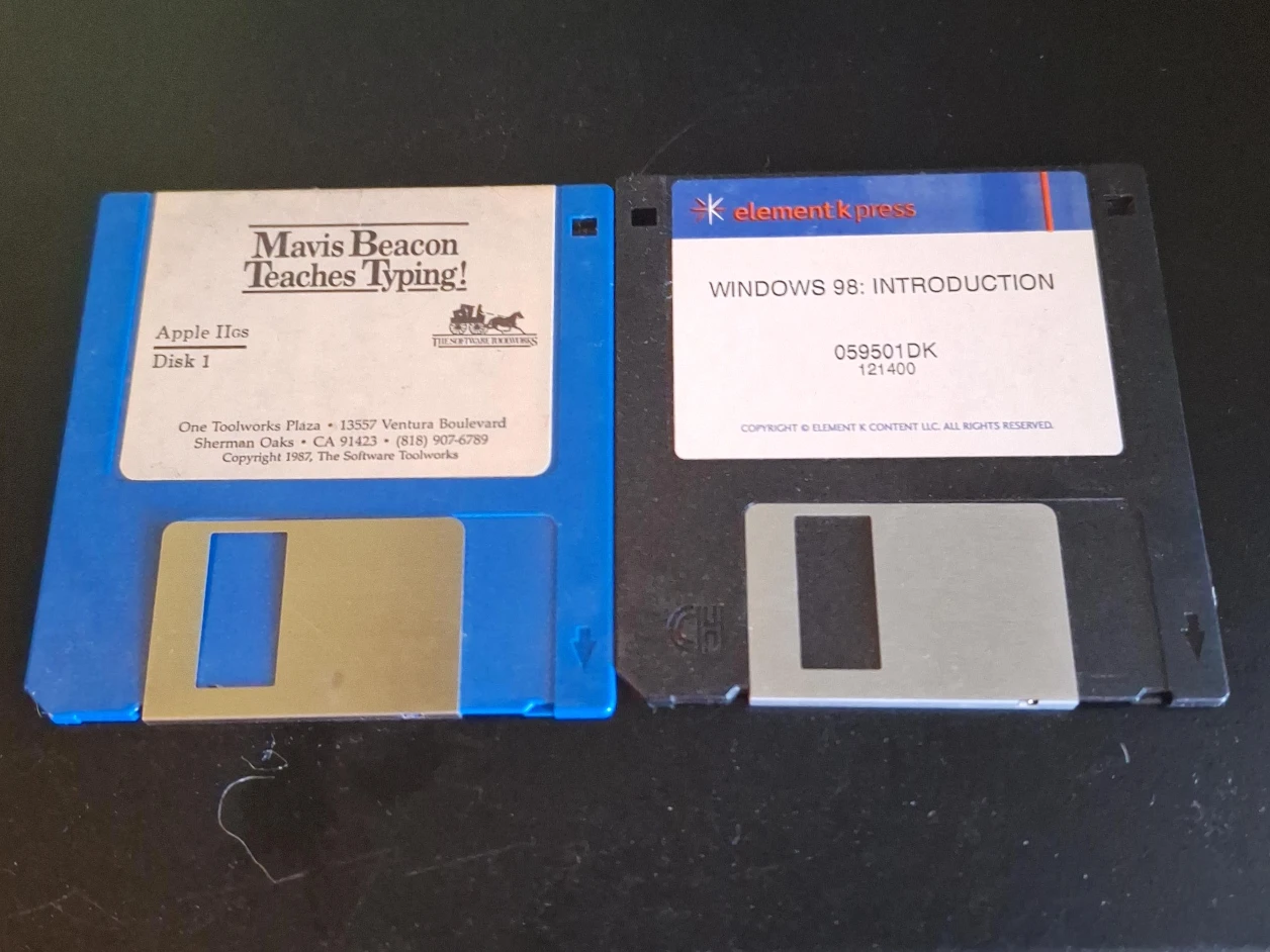 Typing Disk 1 & Windows 98 disk
