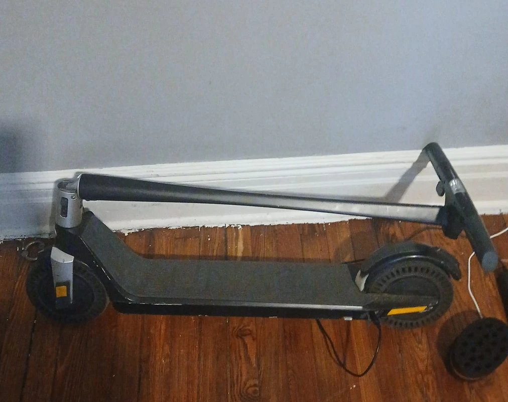 Electric Scooter with Charger